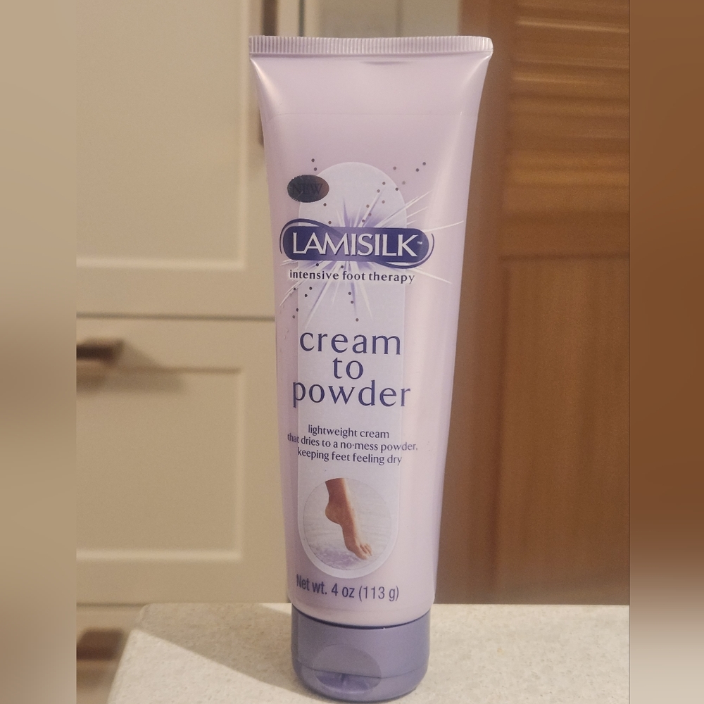 Lamisilk intensive foot therapy cream to powder